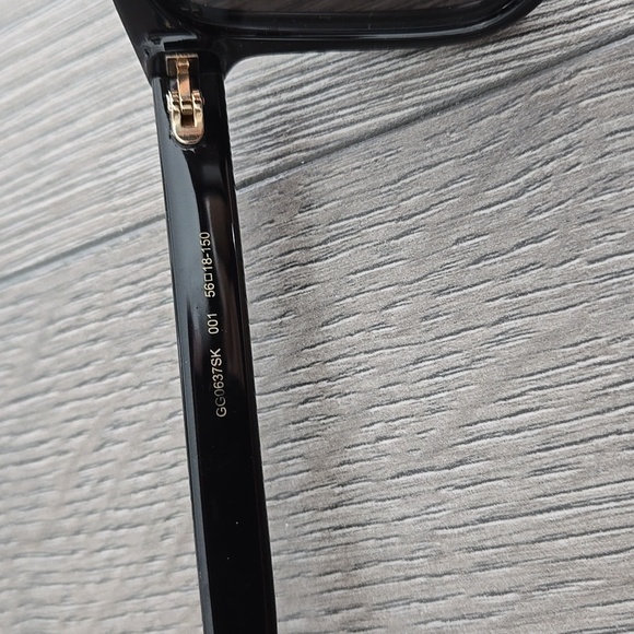 Gucci Black Sunglasses with Case - Picture 6 of 8
